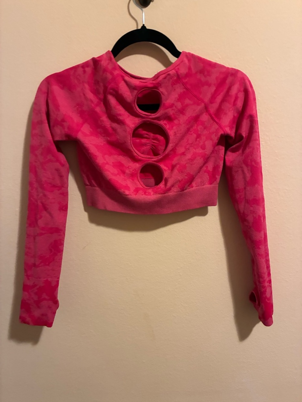 Pink Cropped Long-Sleeve Top /Leggings set with Back Cutouts